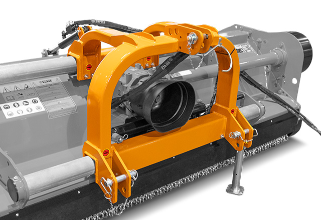 Displaceable 3 point linkage 